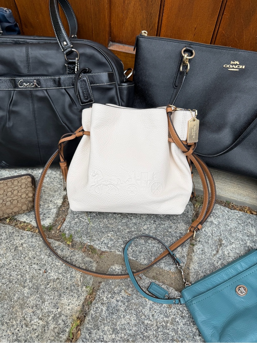 🫐✨ COACH Y2K Bundle of 8 - Leather Totes, Wristlets - NWT Andy Tote ✨🫐 - Picture 2 of 16